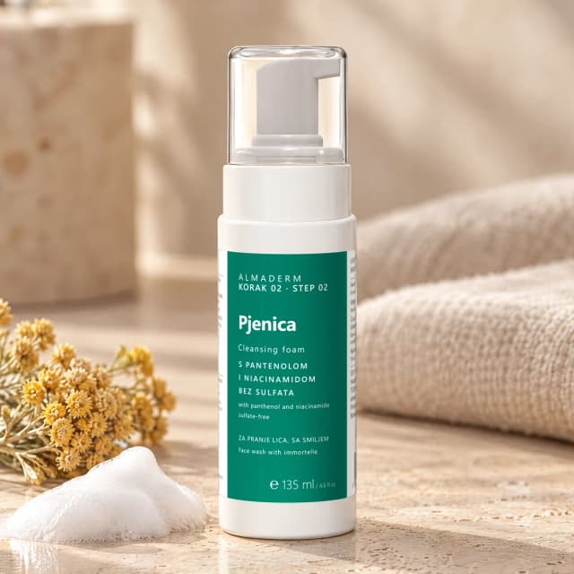 Pjenica za lice sa smiljem 135 ml
