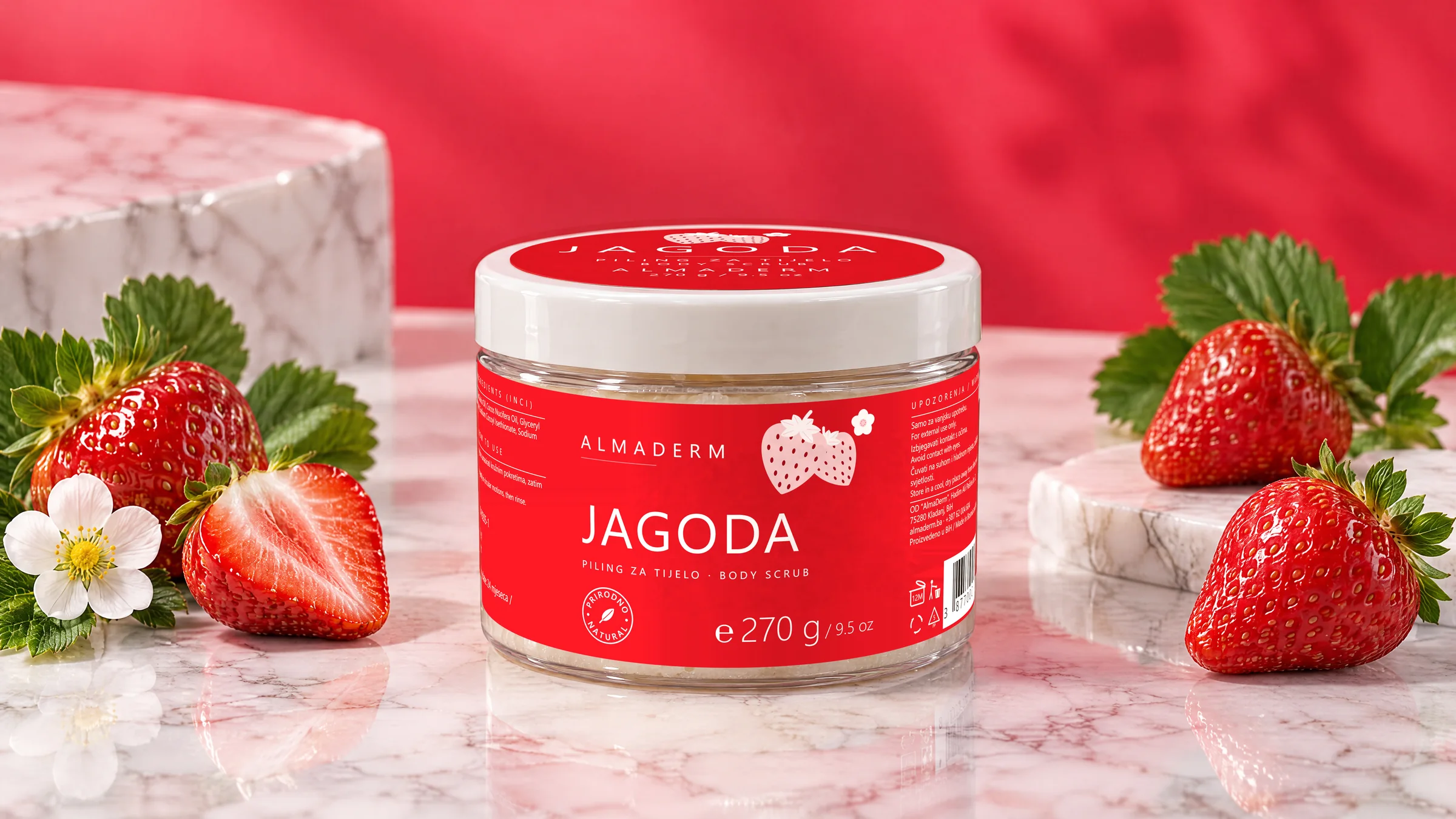 Piling za tijelo Jagoda okružen jagodama